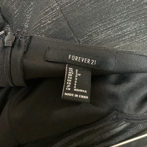 Strapless Dress w/pockets! - Picture 3 of 4